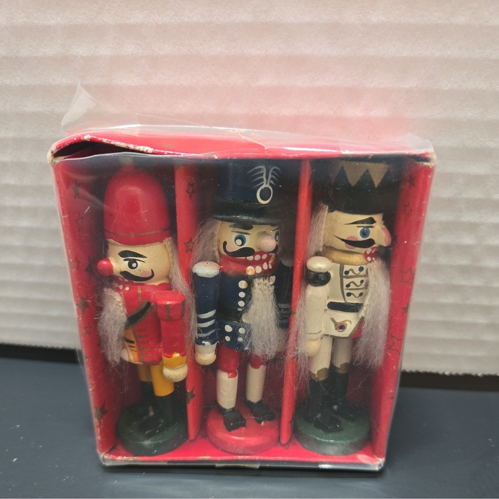 Set‎ 3  Wooden Nutcracker Christmas Tree Ornaments